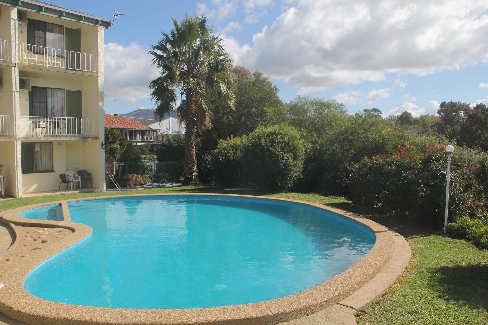 Motel Harriet House Tumut Zewnętrze zdjęcie