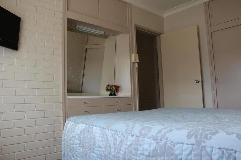 Motel Harriet House Tumut Zewnętrze zdjęcie